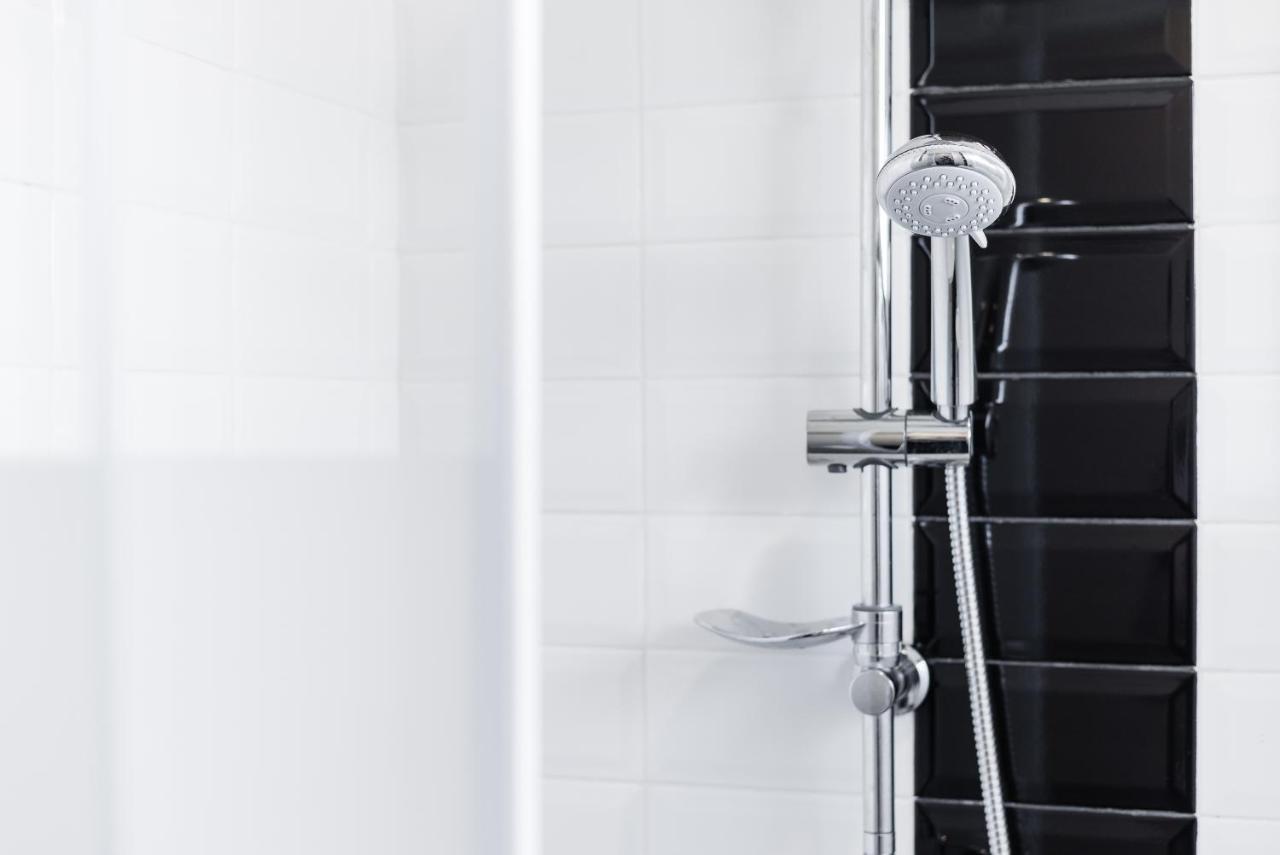 Guestready - The First Appartamento OOporto Esterno foto