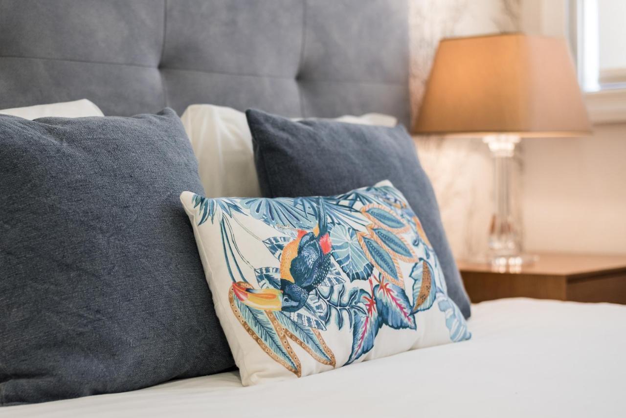 Guestready - The First Appartamento OOporto Esterno foto