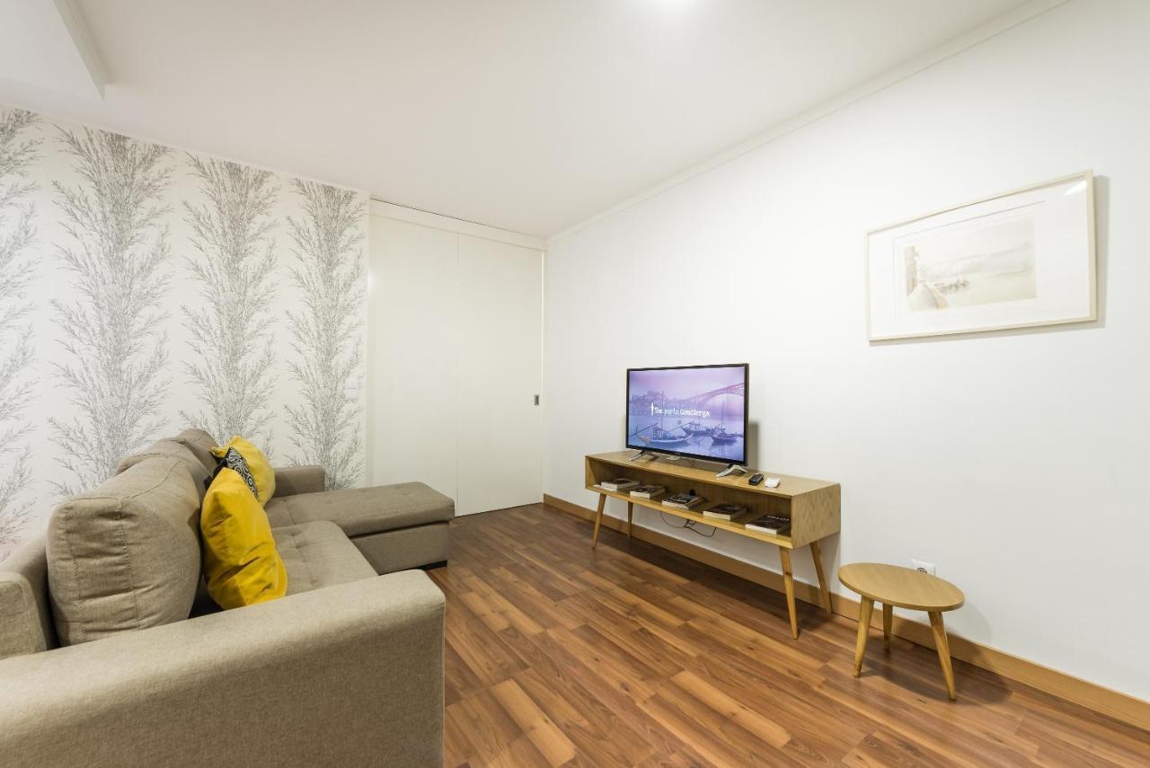 Guestready - The First Appartamento OOporto Esterno foto