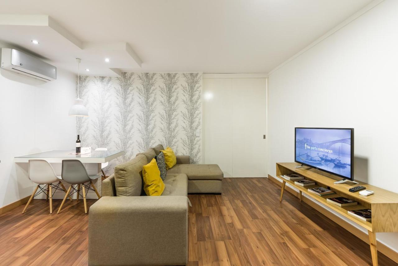 Guestready - The First Appartamento OOporto Esterno foto